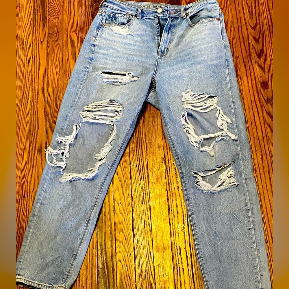 American Eagle high rise mom jeans